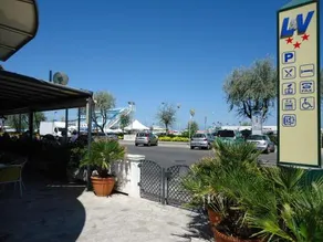 Hotel L And V - Image 3