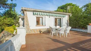 Conchi in Lloret de Mar - Image 3