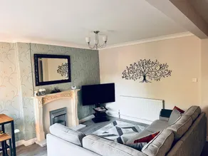 Birmingham Blissful Apartment With 2 Bedrooms - Image 3
