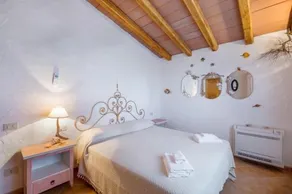 Tipica Casa Sarda con Piscina Privata e Vista Mare - Image 2