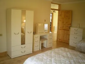 Derry House - Image 2