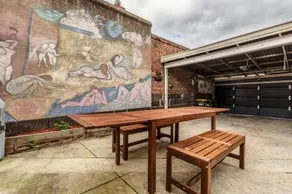 Comfortable Richmond Home Melbourne S Best Location - Image 2