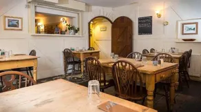 The Chetnole Inn - Image 2