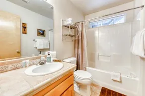 Clark's Mountain Condo - Image 5
