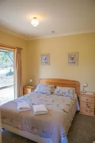 Riverside Retreat Chalets, Walpole - Image 5