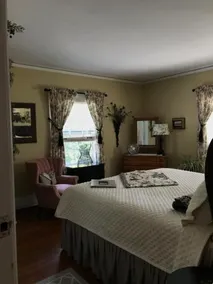 Bragdon House Bed and Breakfast - Image 4