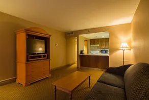AMBASSADOR INN - Image 4