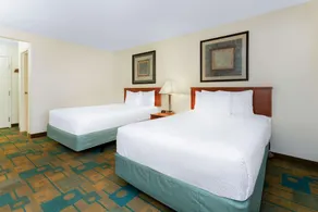 La Quinta Inn by Wyndham Chicago Willowbrook - Image 4