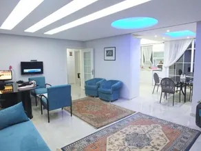Bluehouse - Image 5