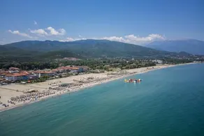 Agyra Seaview Hotel by Panel Hospitality - Image 4