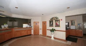 AmeriVu Inn & Suites Siler City - Image 2