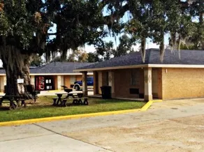 Economy Inn - Image 3