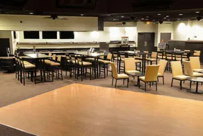 Park Inn by Radisson Sharon - Image 3