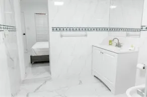 Modern 6 bedroom home with BBQ in Miami L34 - Image 2