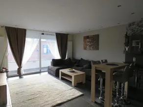Apartment with balcony in city center - Image 2