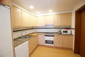 Apartamento con jardin Alp - Image 2