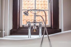 Graaf Van Hoorn Boutique Guesthouse - Image 4