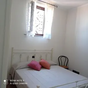 Old Chestnut House - Image 3