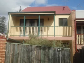 Holiday Villa in Fremantle - Image 2