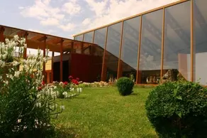 Hotel Delta - Image 5