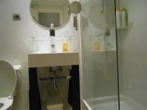 Madrid Studio Apartments - Image 5