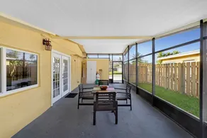3 bedroom house in quiet neighborhood - Image 4