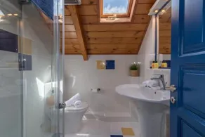 Gaia Apartment - Image 5