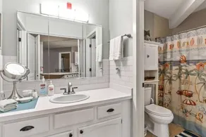 Lake Geneva's resort amenities - Image 5