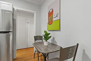 Beautifully Furnished 1BR Apt with King-sized bed - Image 4