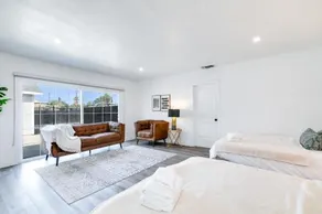 Modern Home Family Fun Hub Getaway Billiards By Zen Living Short Term Rental - Image 3