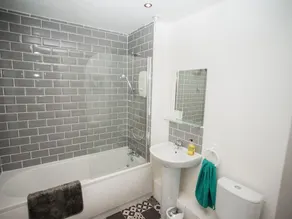 North Shore Apartment - Image 3
