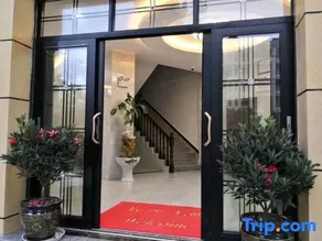 Longxin Business Hotel - Image 2
