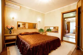 Apartment on Mozolevskogo in the Center of the City - Image 4