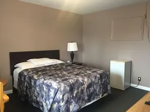 Motel 401 - Image 3