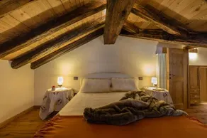 Historic Residenze Loo Bach - Image 2
