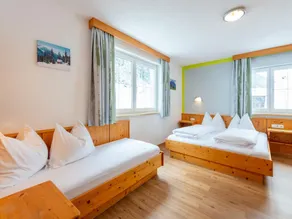 Large Apartment With a Large Balcony in Kappl - Image 4
