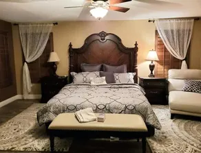Stunning Strip and Mountain Views in Las Vegas - Image 4