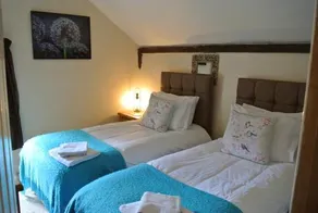 The Horse & Jockey Inn - Image 4