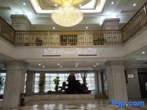Yanshan Xinride Jingdian Hotel - Image 3