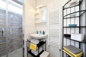 Apartments High - Image 2