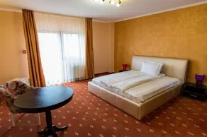 Hotel Monte Carlo - Image 5