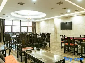 Xuri Dongfang Grand Hotel - Image 2