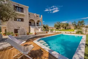 Filoxenia Stone House - Image 5