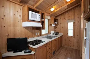 Medina Lake Camping Resort Studio Cabin 1 - Image 2