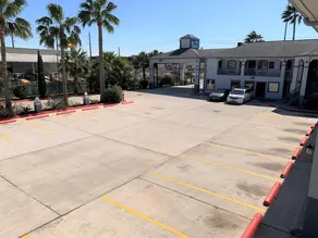 Extended Stay Inn & Suites - Image 2