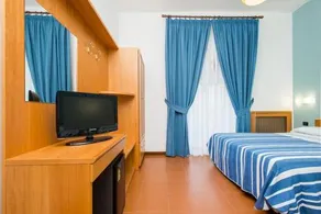 Hotel La Vela - Image 2