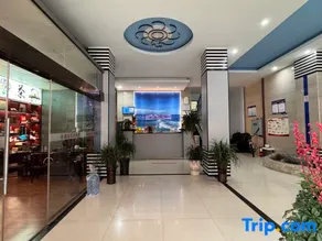 Taojiang Zhuhai Bay Hotel - Image 2