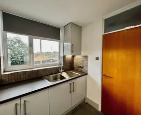 Manchester - 1 Bedroom - Sleeps 3 - Free Parking - Image 2