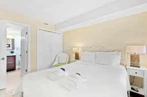 Chas. Oceanfront Villas 103 4 Bedrooms 4 Bathrooms Condo - Image 5