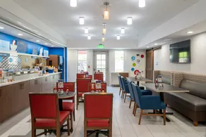 The Prominence Hotel & Suites - Image 3